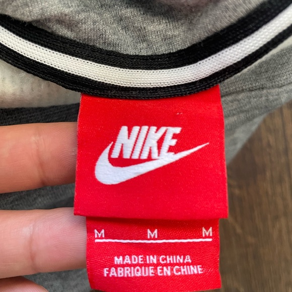 Nike Tech Hoodie (M) - Picture 6 of 7